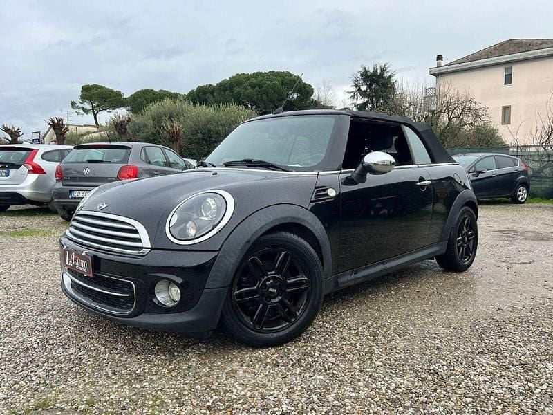 Usata Mini Cooper D 111 CV (81 kW) 2012 Nero Utilitaria