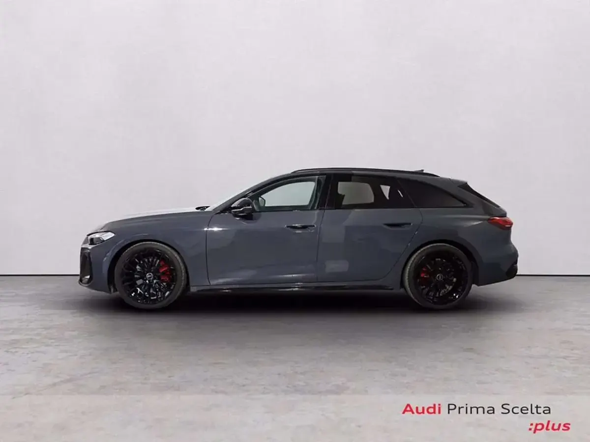 Usata Audi A5 S-Line 204 CV (150 kW) 2024 Grigio magnete Station wagon