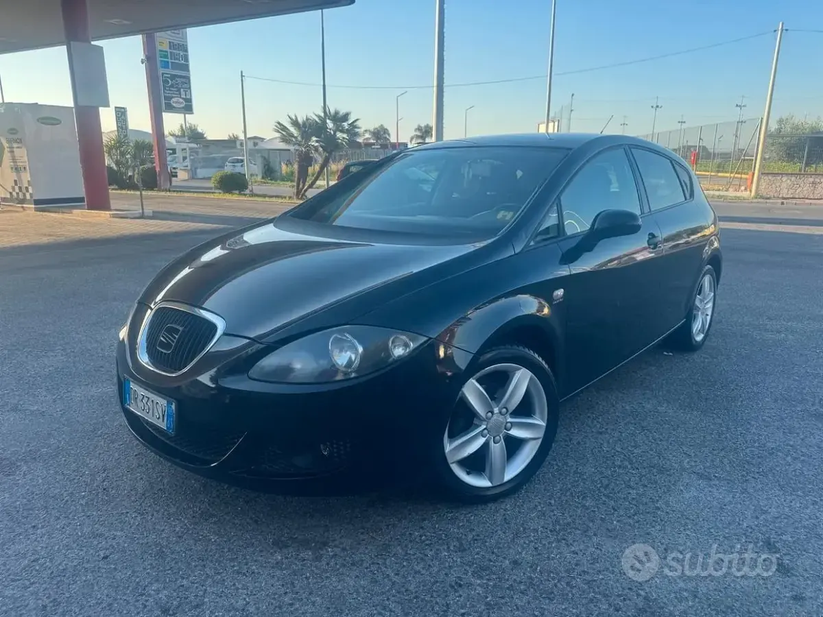 Usata Seat Leon Stylance 105 CV (77 kW) 2008 Nero Utilitaria