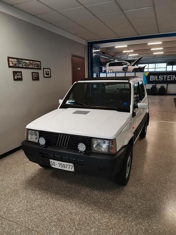 Usata Fiat Panda 4x4 50 CV (36 kW) 1986 Bianco Utilitaria