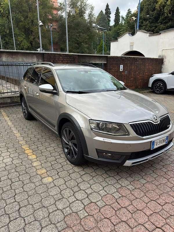 Occasion Skoda Octavia 184 ch (135 kW) 2016 Gris Break
