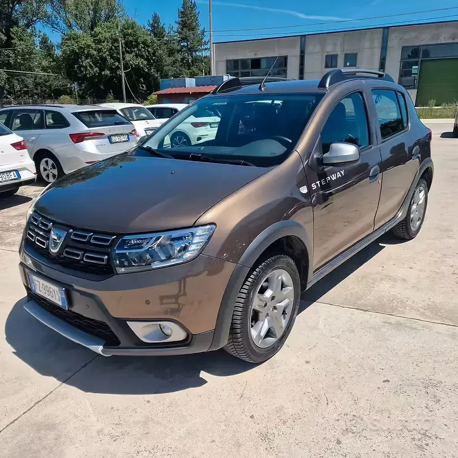 Usata Dacia Duster Prestige 95 CV (69 kW) 2020 Marrone SUV