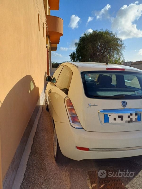 Usata Lancia Ypsilon 2011 Bianco Utilitaria