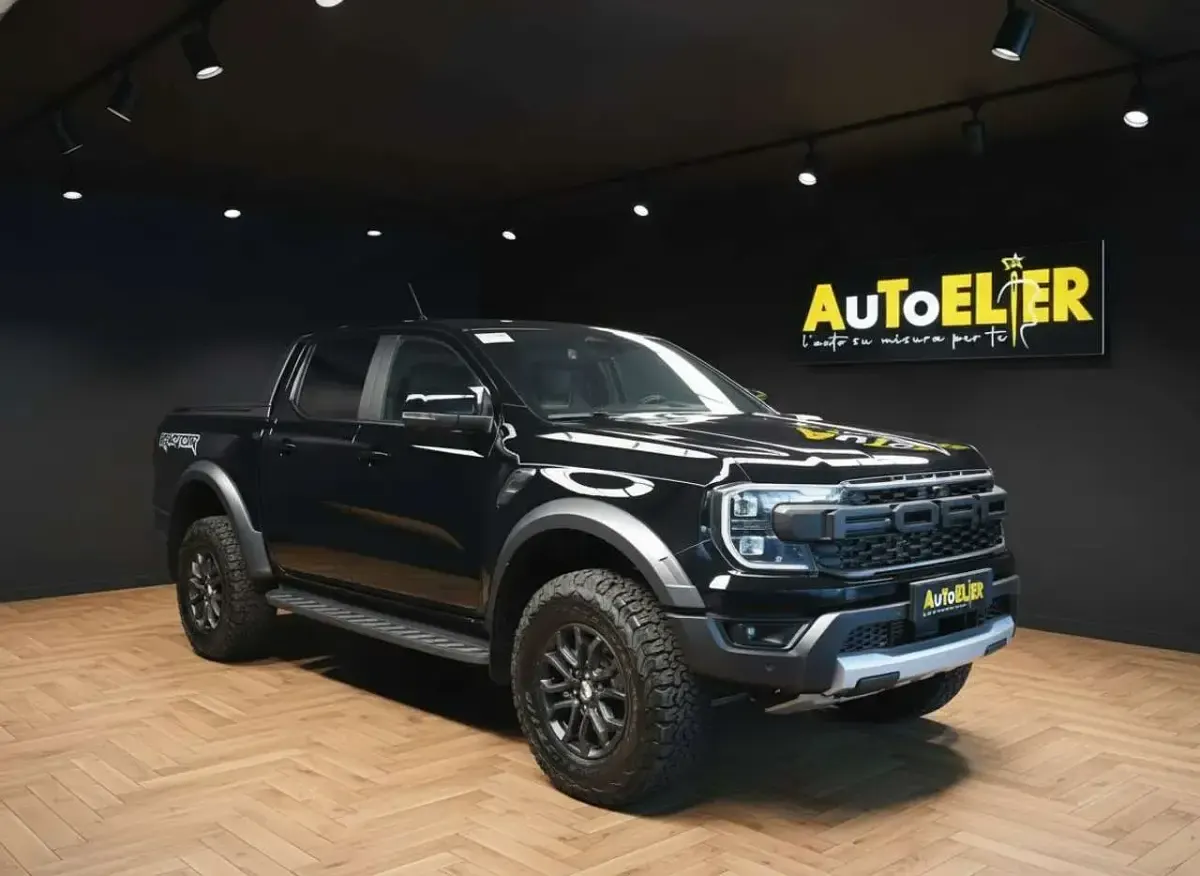 Nuova Ford Ranger Raptor 209 CV (153 kW) 2026 Absolute black metallizzato Pick-up