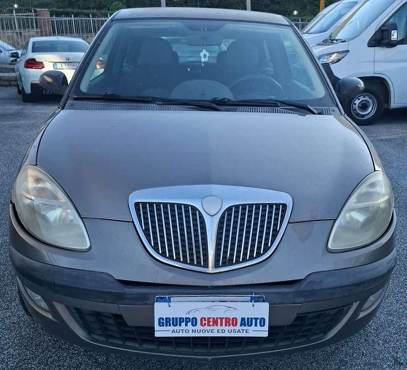 Usata Lancia Ypsilon 60 CV (44 kW) 2005 Bronzo Utilitaria