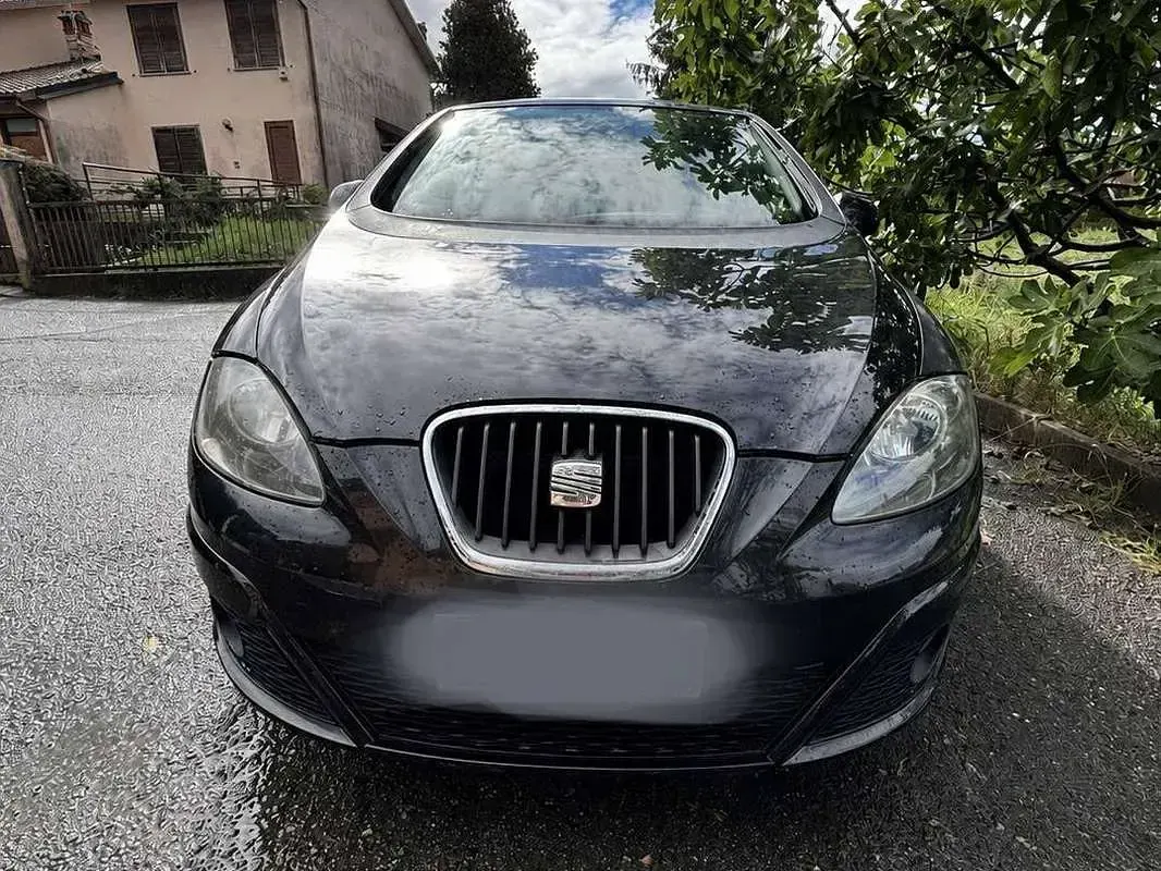 Usata Seat Altea Style 102 CV (75 kW) 2010 Nero Monovolume