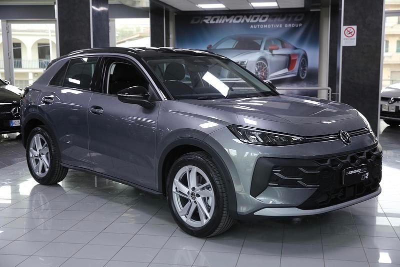 Ny VW T-Roc Life 116 HK (85 kW) 2026 Grå SUV