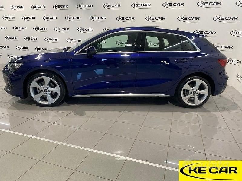 Usata Audi A3 S-Line 150 CV (110 kW) 2024 Blu Berlina