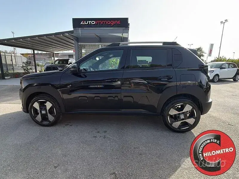 Nuova Fiat Grande Panda La Prima 101 CV (74 kW) 2026 Nero Utilitaria