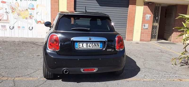 Usata Mini One D 88 CV (64 kW) 2014 Nero Utilitaria