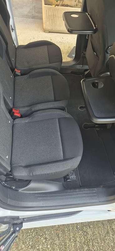 Usata Fiat Doblò 105 CV (77 kW) 2024 Bianco Monovolume