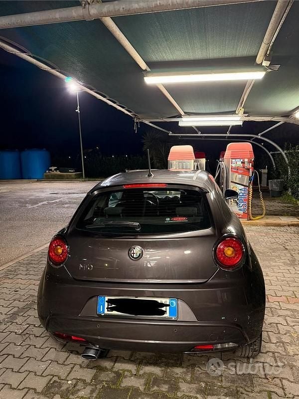 Usata Alfa Romeo MiTo 85 CV (62 kW) 2015 Grigio Utilitaria