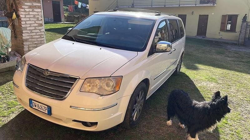Usata Chrysler Grand Voyager 163 CV (119 kW) 2009 Monovolume