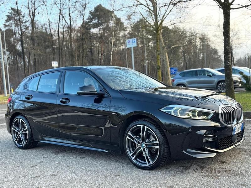 Usata BMW 116 M Sport 116 CV (85 kW) 2022 Nero Utilitaria