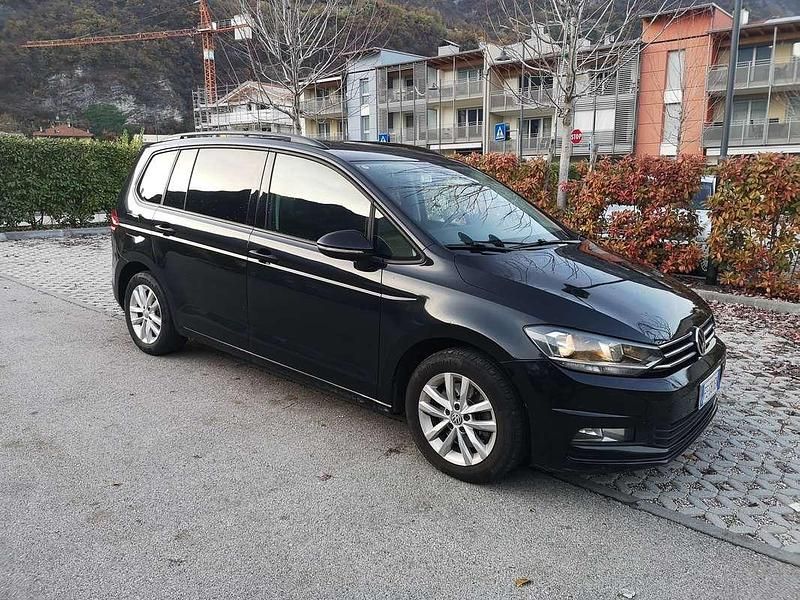 Usata VW Touran Business 150 CV (110 kW) 2017 Nero Monovolume