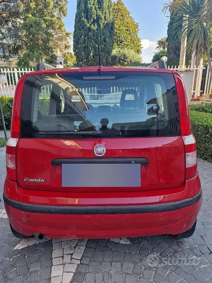 Usata Fiat Panda Active 69 CV (50 kW) 2012 Rosso Utilitaria