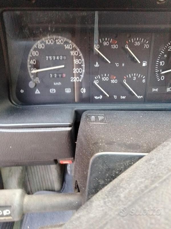 Usata Lancia Thema 118 CV (86 kW) 1990 Nero Berlina