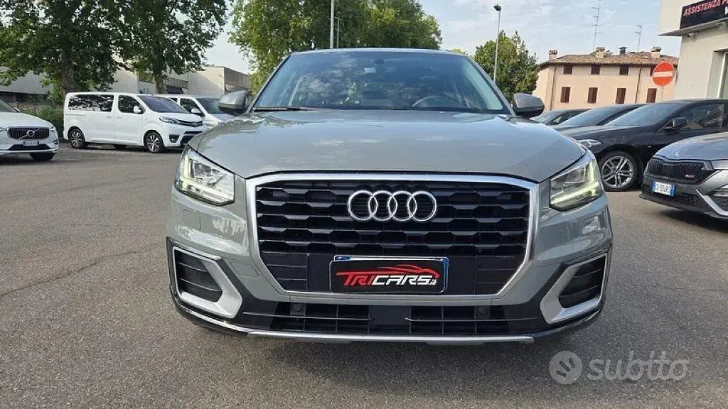 Usata Audi Q2 Admired 116 CV (85 kW) 2020 Grigio SUV