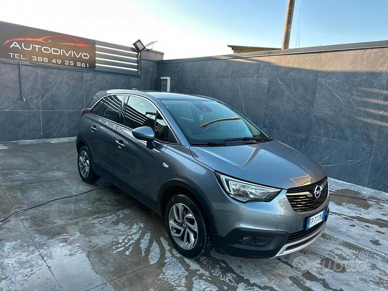 Usata Opel Crossland X Ultimate 99 CV (72 kW) 2018 Grigio SUV