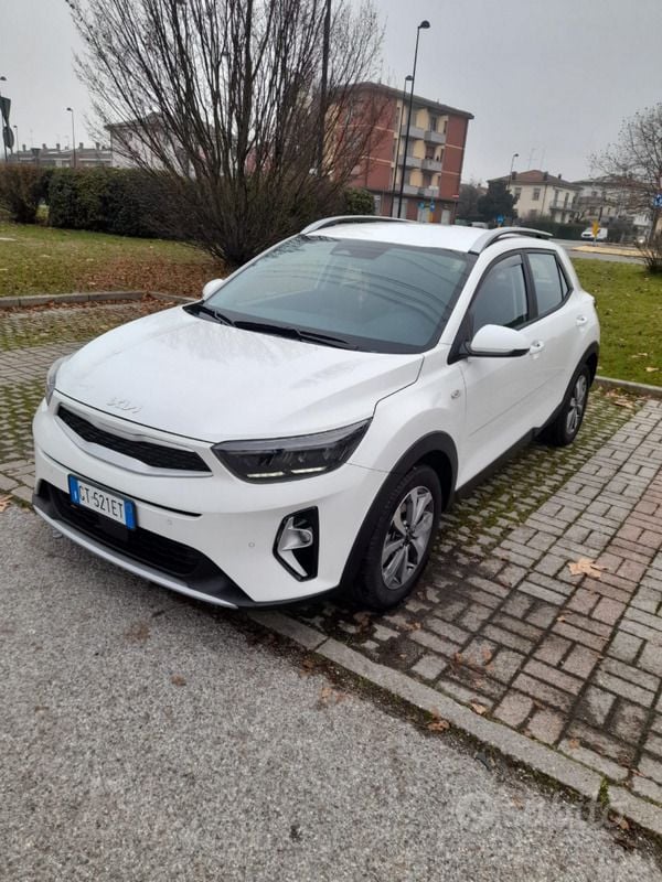 Usata Kia Stonic 84 CV (61 kW) 2024 Bianco SUV