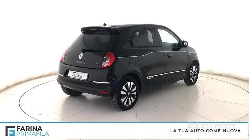 Usata Renault Twingo Techno 60 kW (82 CV) 2022 Nero Utilitaria