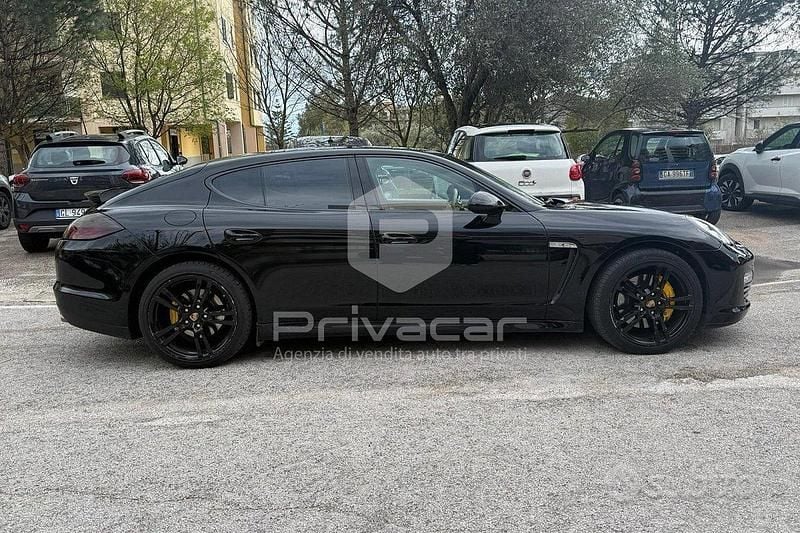Usata Porsche Panamera 250 CV (183 kW) 2011 Nero Utilitaria
