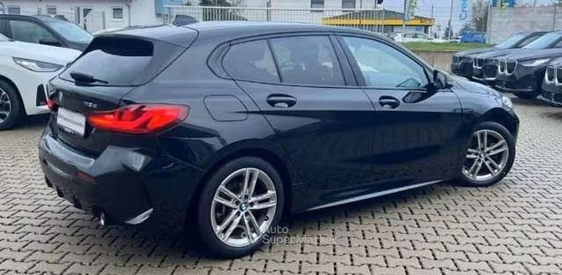 Usata BMW 118 Shadowline 150 CV (110 kW) 2022 Nero Utilitaria