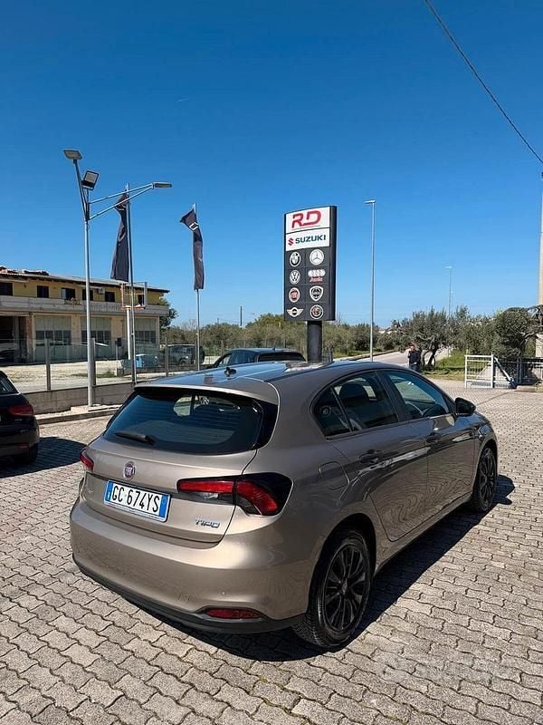 Usata Fiat Tipo Street 95 CV (69 kW) 2020 Grigio Berlina
