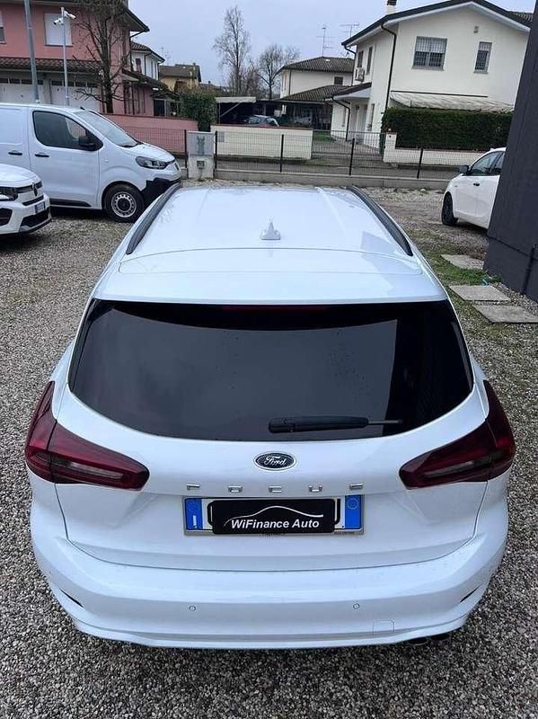 Usata Ford Focus ST-Line 116 CV (85 kW) 2024 Bianco Station wagon