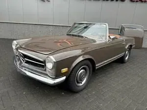 Usata Mercedes 250 150 CV (110 kW) 1968 Marrone Cabrio