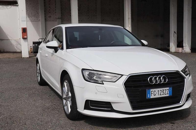 Usata Audi A3 Design 110 CV (80 kW) 2017 Bianco Berlina
