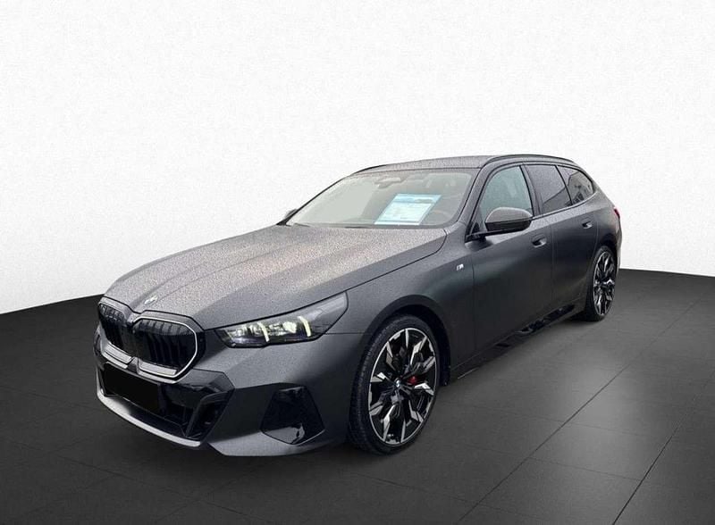 Usata BMW 540 M Sport 303 CV (222 kW) 2025 Frozen deep grey Station wagon