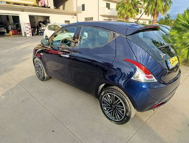 Usata Lancia Ypsilon Gold 69 CV (50 kW) 2019 Other Utilitaria