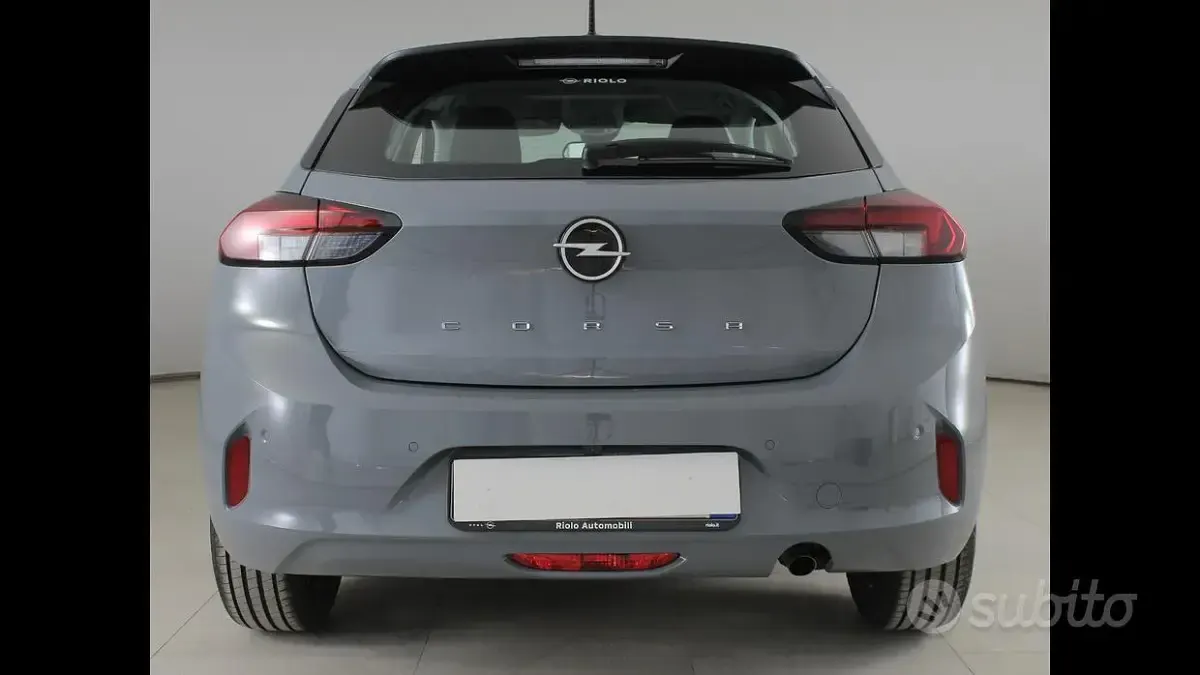 Usata Opel Corsa 75 CV (55 kW) 2024 Grigio Utilitaria