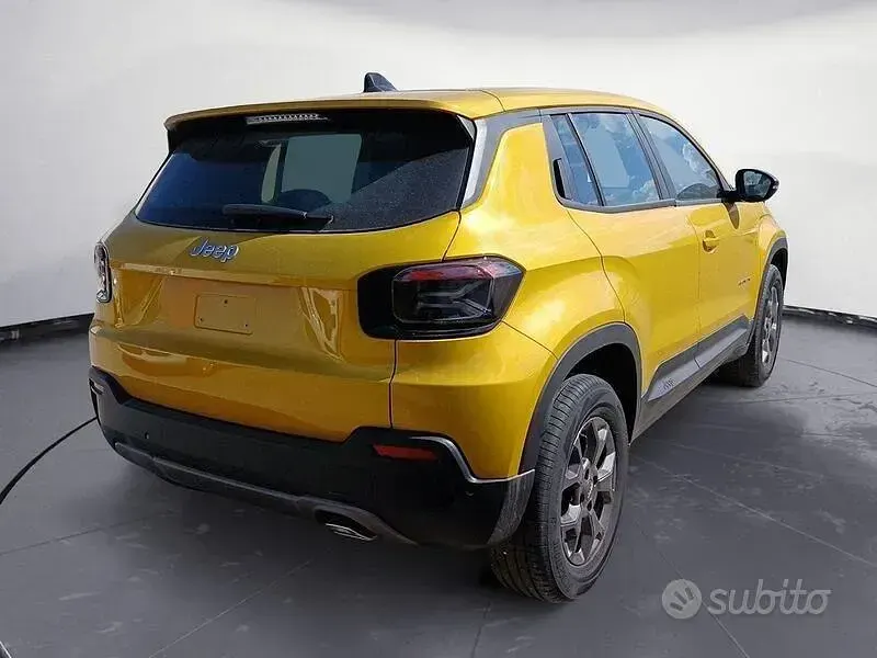 Nuova Jeep Avenger Longitude 110 CV (80 kW) 2025 Giallo SUV