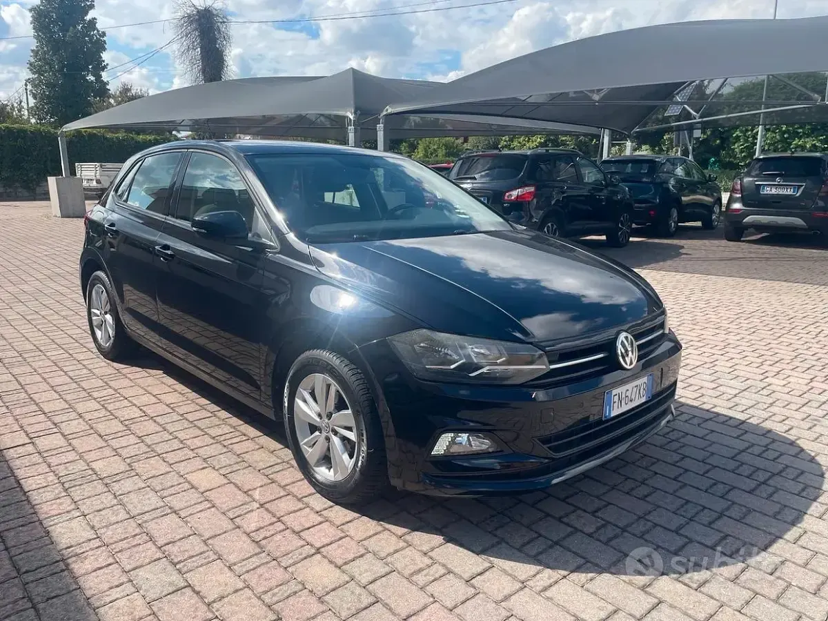 Usata VW Polo Comfortline 75 CV (55 kW) 2018 Nero Utilitaria