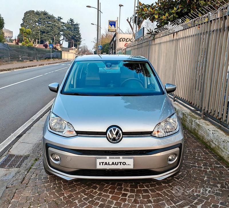 Usata VW up! Move 59 CV (43 kW) 2018 Grigio Utilitaria