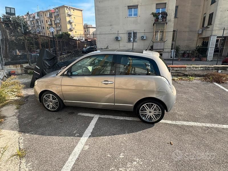 Usata Lancia Ypsilon 2007 Utilitaria