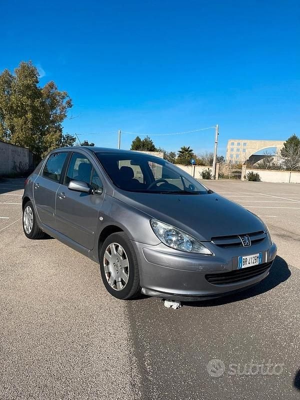 Grigio Usata 2002 Peugeot 307 Due volumi | 1800 € - Immagine 1/4