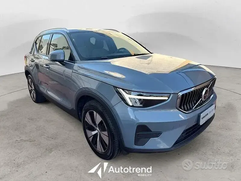 Usata Volvo XC40 Core 129 CV (94 kW) 2022 Grigio SUV