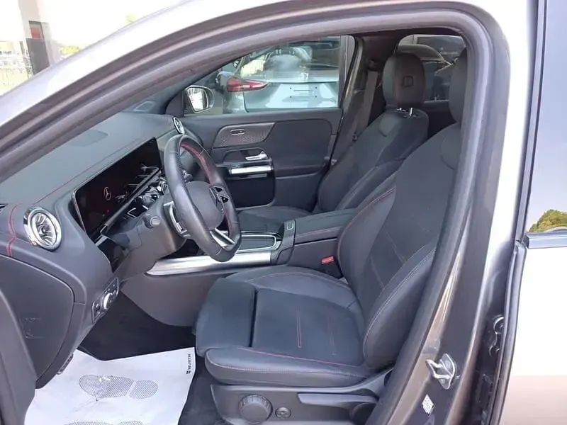 Usata Mercedes EQA250+ Advanced 139 kW (190 CV) 2025 Grigio montagna SUV
