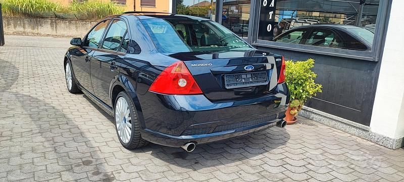 Usata Ford Mondeo ST 226 CV (166 kW) 2002 Nero Berlina