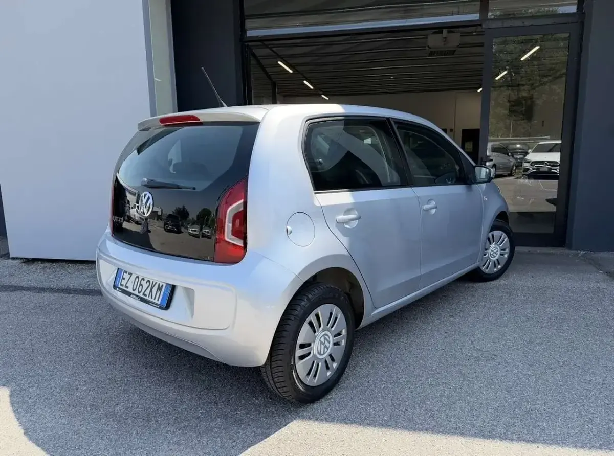 Usata VW up! 68 CV (50 kW) 2015 Argento Utilitaria