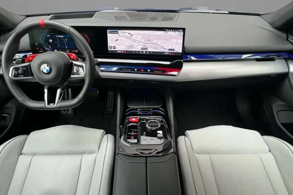 Usata BMW M5 727 CV (534 kW) 2025 Blu/azzurro Station wagon