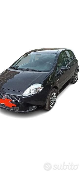 Usata Fiat Grande Punto 65 CV (47 kW) 2009 Nero Utilitaria