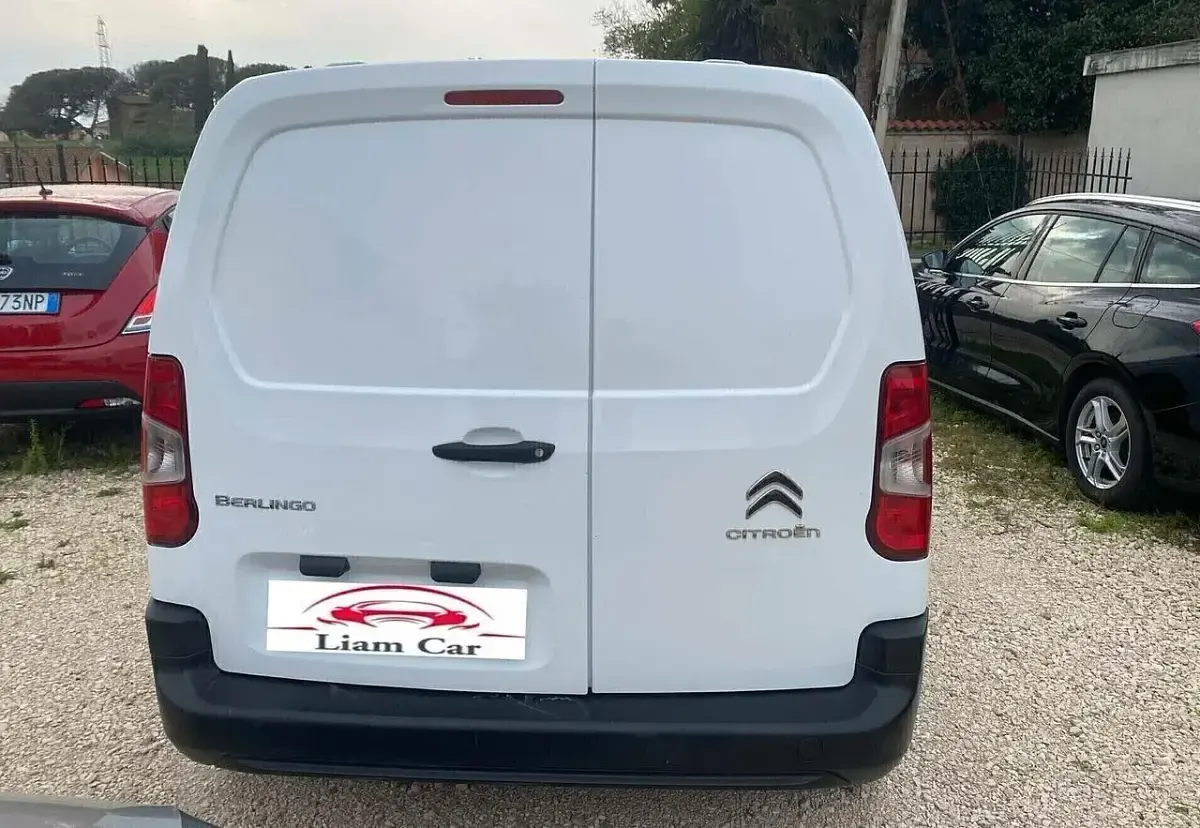 Usata Citroën Berlingo 101 CV (74 kW) 2022 Bianco Monovolume