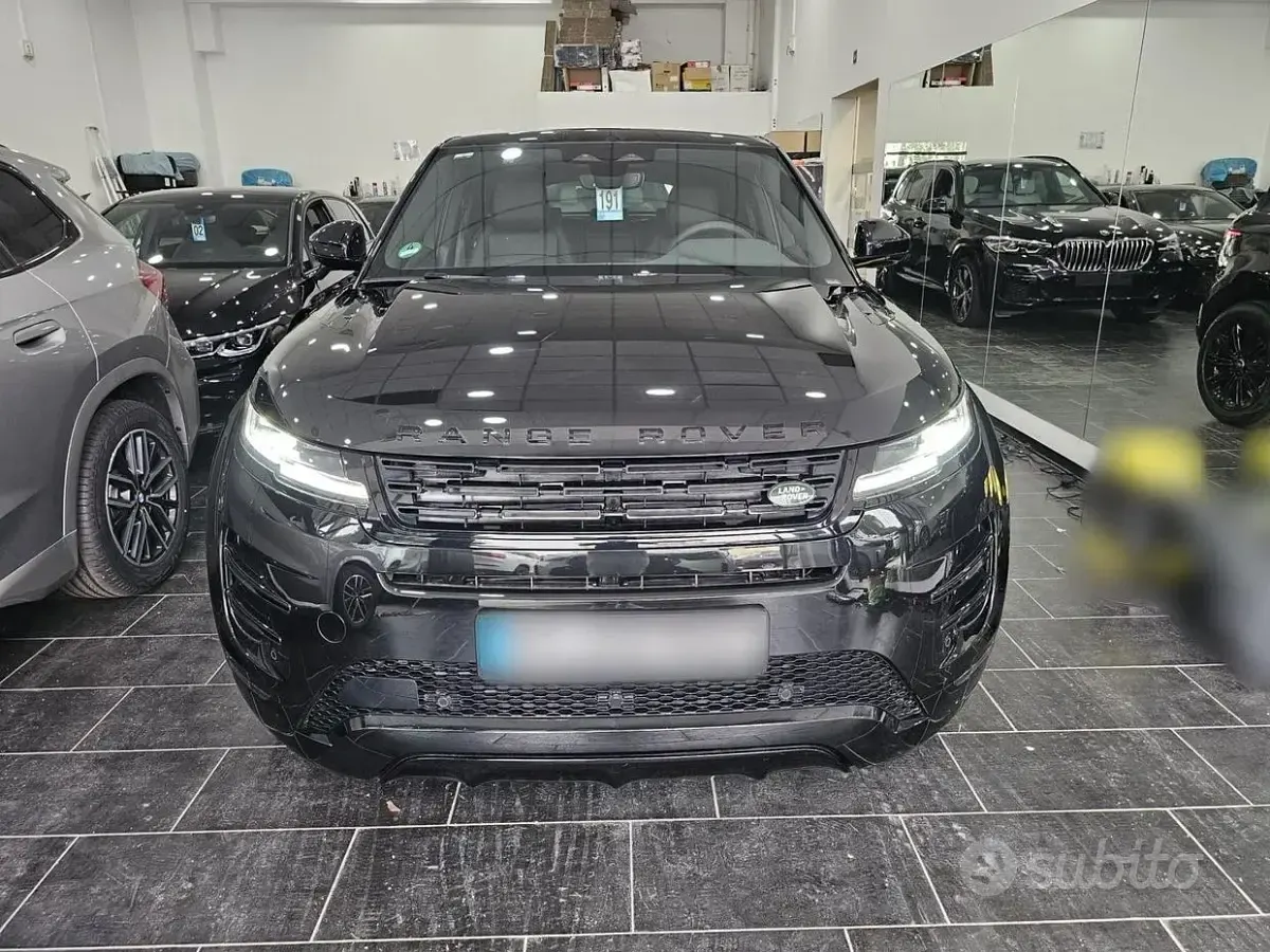 Usata Land Rover Range Rover evoque SE Dynamic 204 CV (150 kW) 2024 Nero SUV