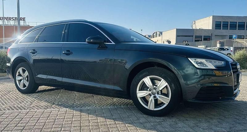 Usata Audi A4 Business 150 CV (110 kW) 2017 Grigio Station wagon