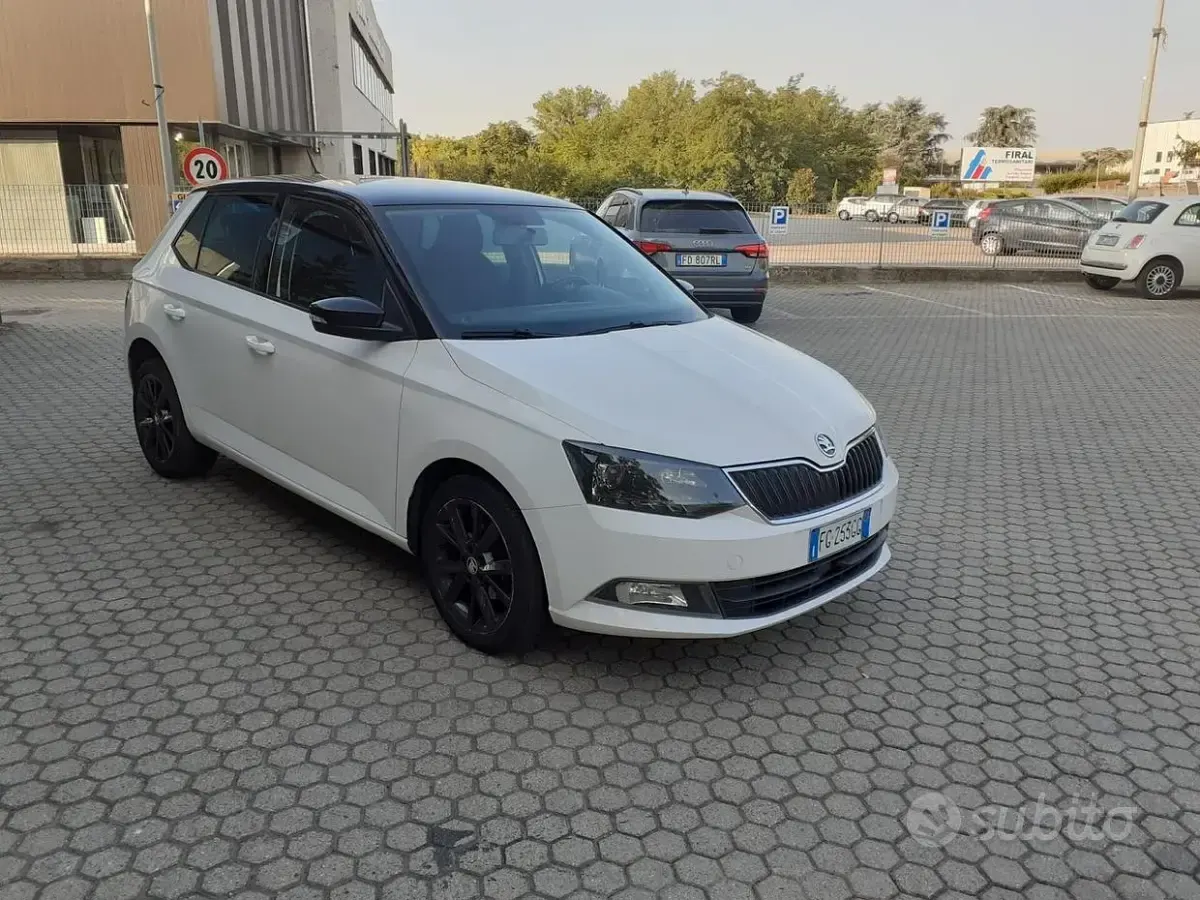 Usata Skoda Fabia Design Edition 90 CV (66 kW) 2016 Bianco Berlina