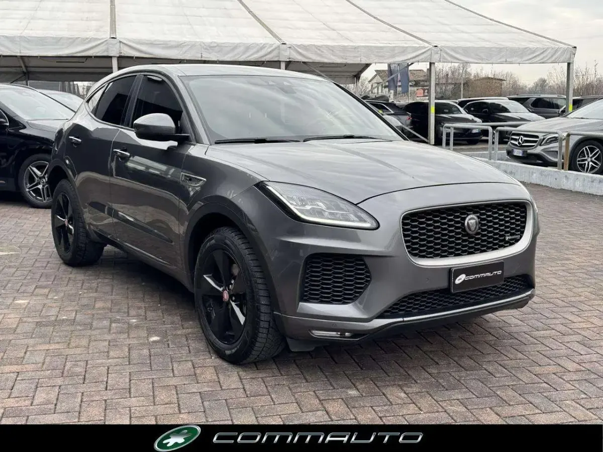 Usata Jaguar E-Pace R-Dynamic 150 CV (110 kW) 2019 Grigio scuro SUV